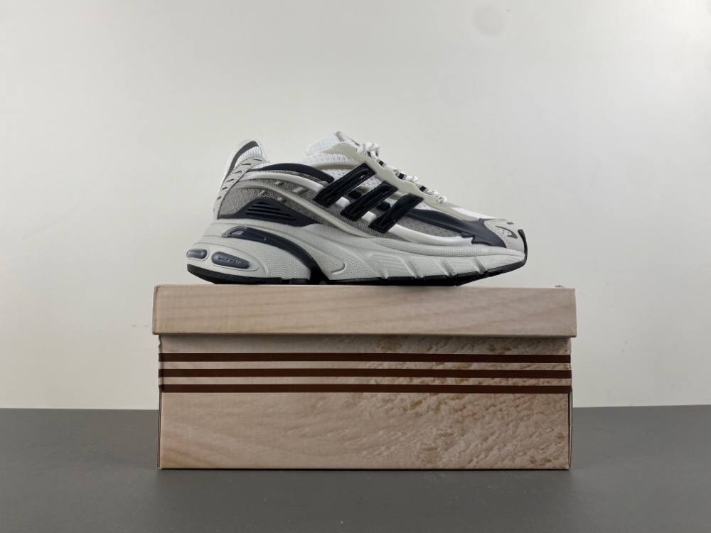 Pharrell x Adidas Adistar Jellyfish Grey Size: 36-47