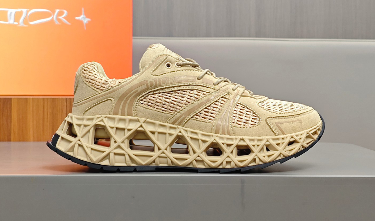 B35 NXXT Sneaker Beige Size: 38-46